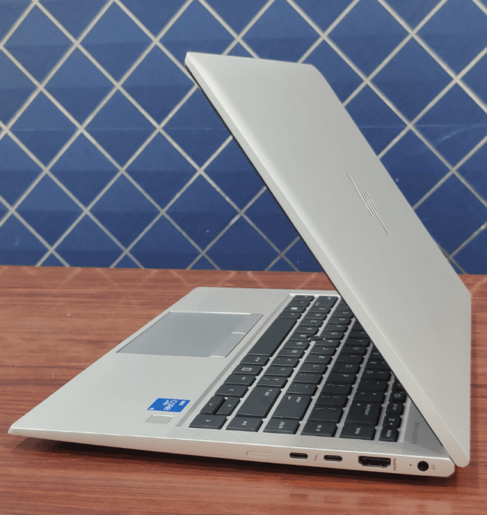 HP ELITEBOOK 840 G8