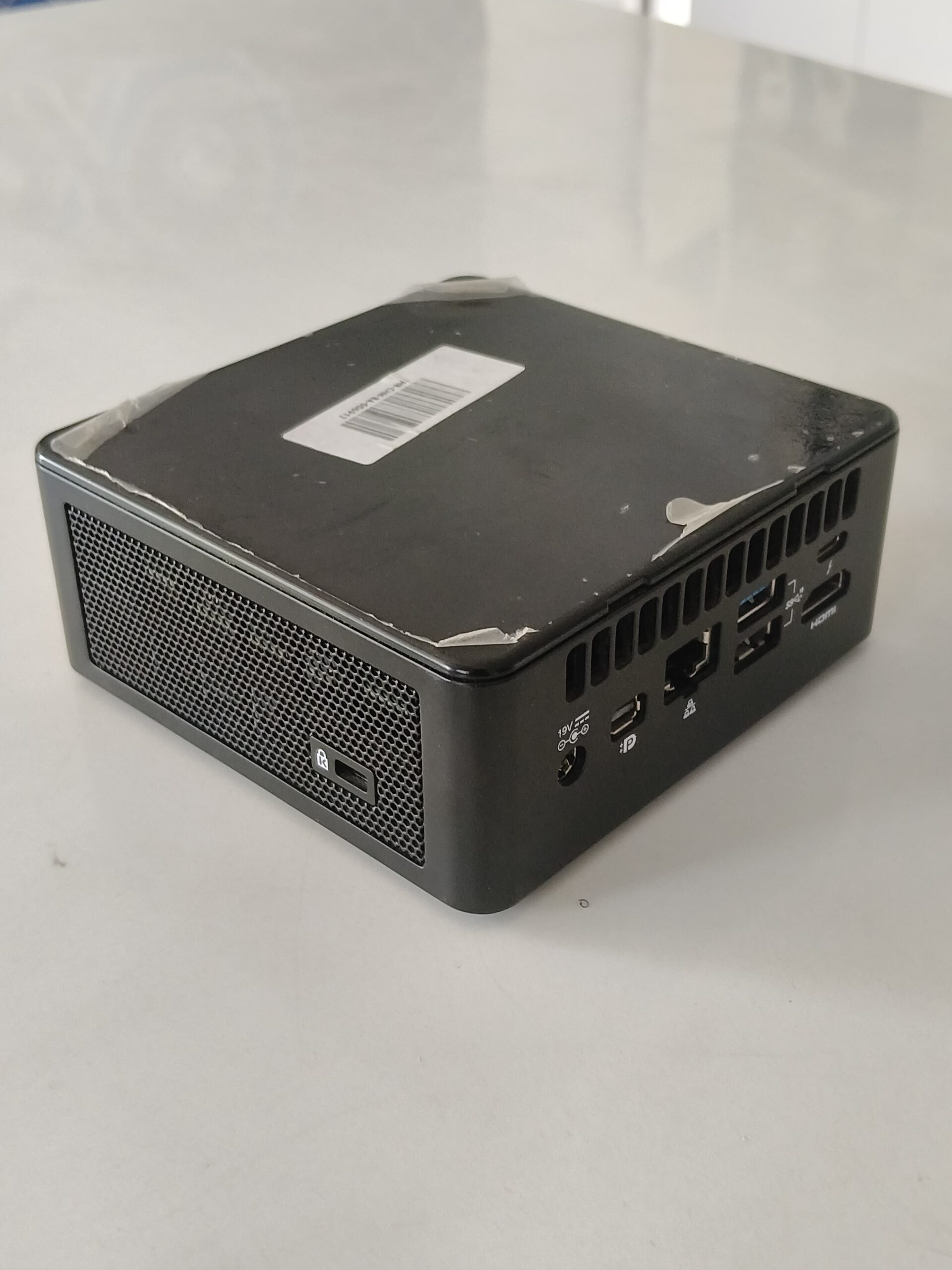 Intel NUC 11PAHi5 Mini PC