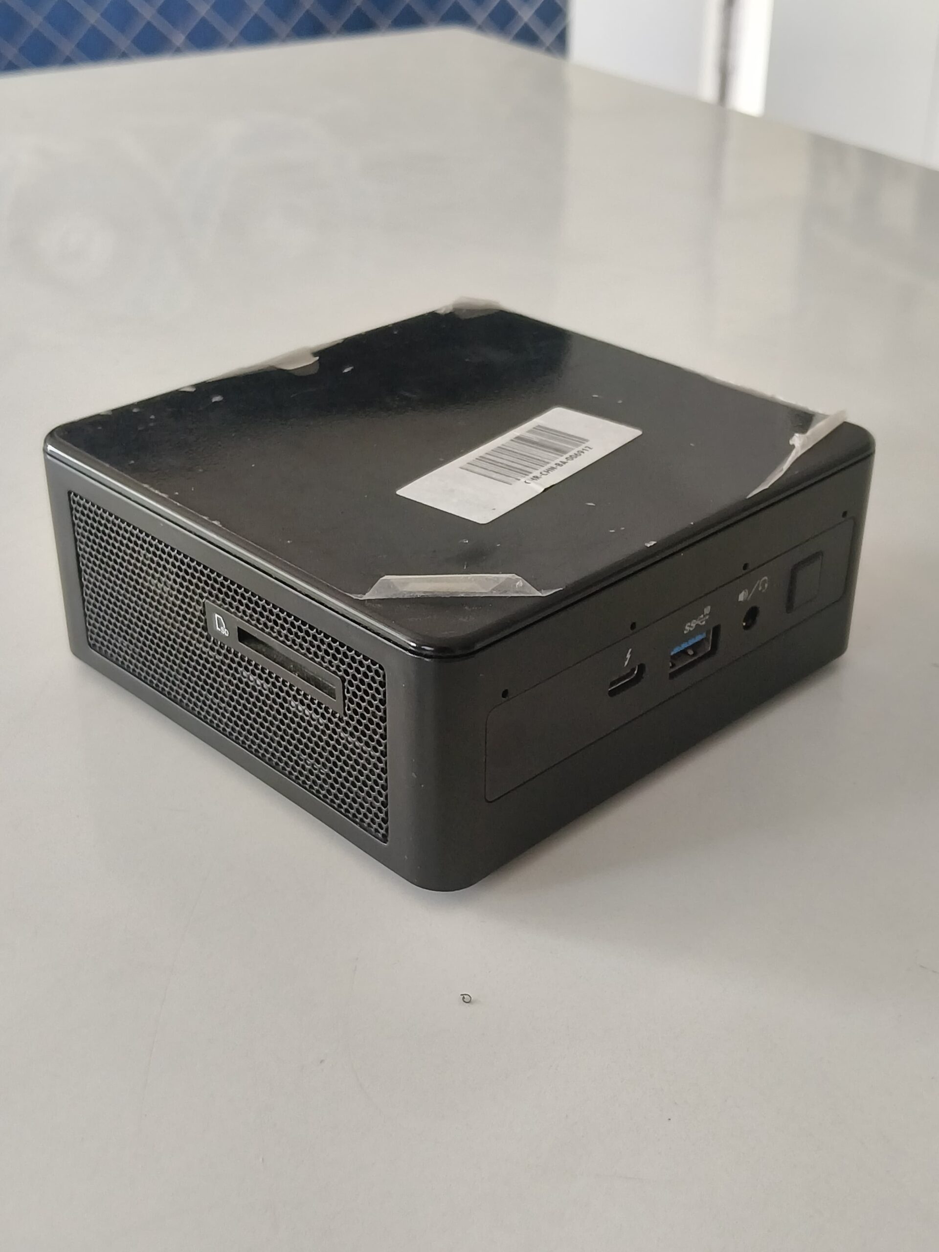 Intel NUC 11PAHi5 Mini PC