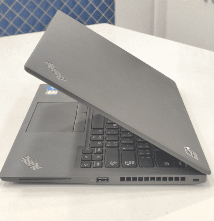 THINKPAD T14s GEN 2i