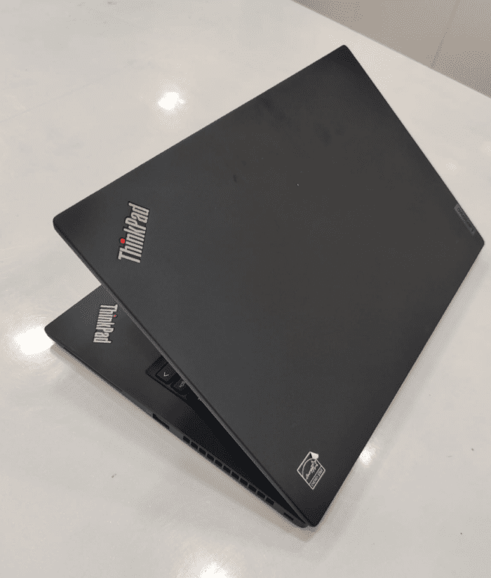 THINKPAD T14s GEN 2i
