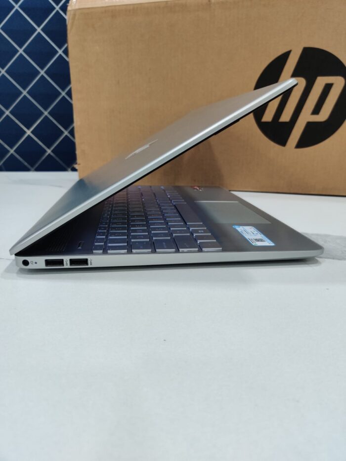 HP Laptop 15