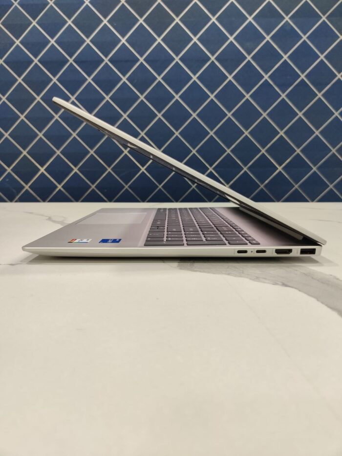 HP OmniBook 5 16